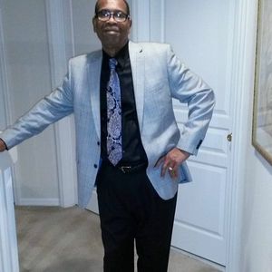 Meet your Posher, Kenneth